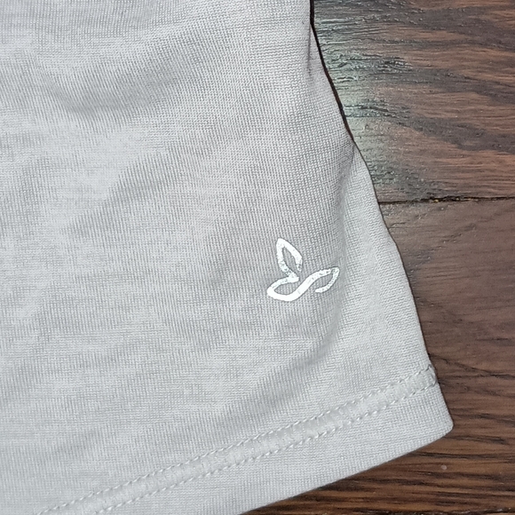 Womens Prana Light Gray Revere Racerback Tank Top Style W11170010 Size Medium - Picture 2 of 8